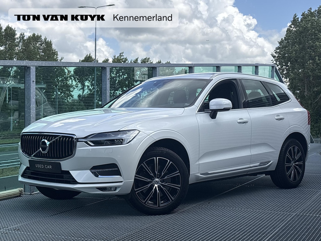 Volvo XC60 - 2.0 T4 Inscription Automaat, Panoramadak, Leder, Driver assist, BLIS, Adaptive cruise, Pil - AutoWereld.nl