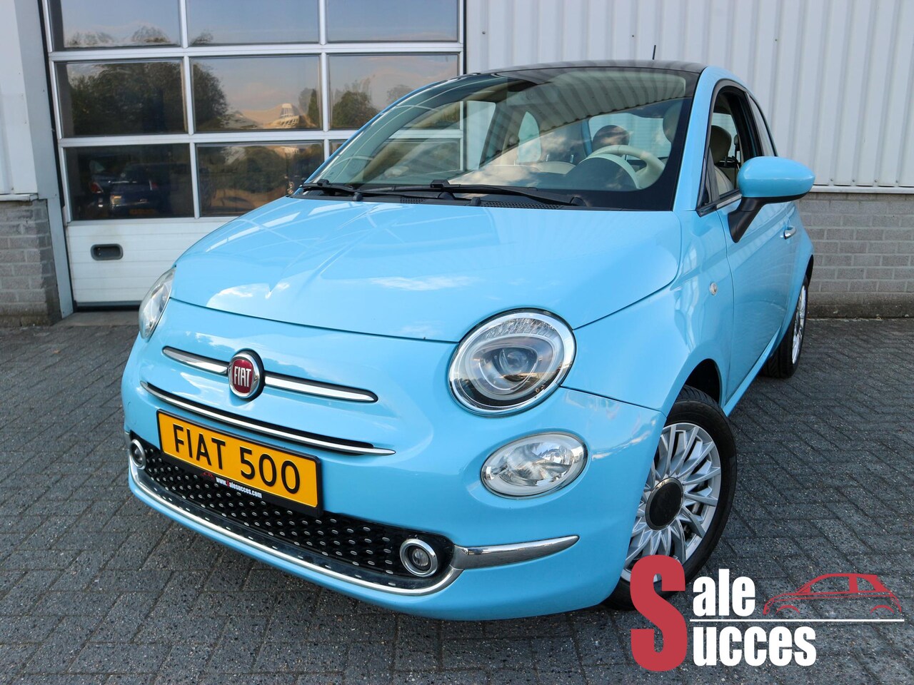 Fiat 500 - 1.2 Lounge Navigatie babyblauw - AutoWereld.nl