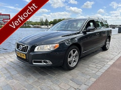 Volvo V70 - 1.6 T4 Limited Edition nieuwstaat leer airco/ecc