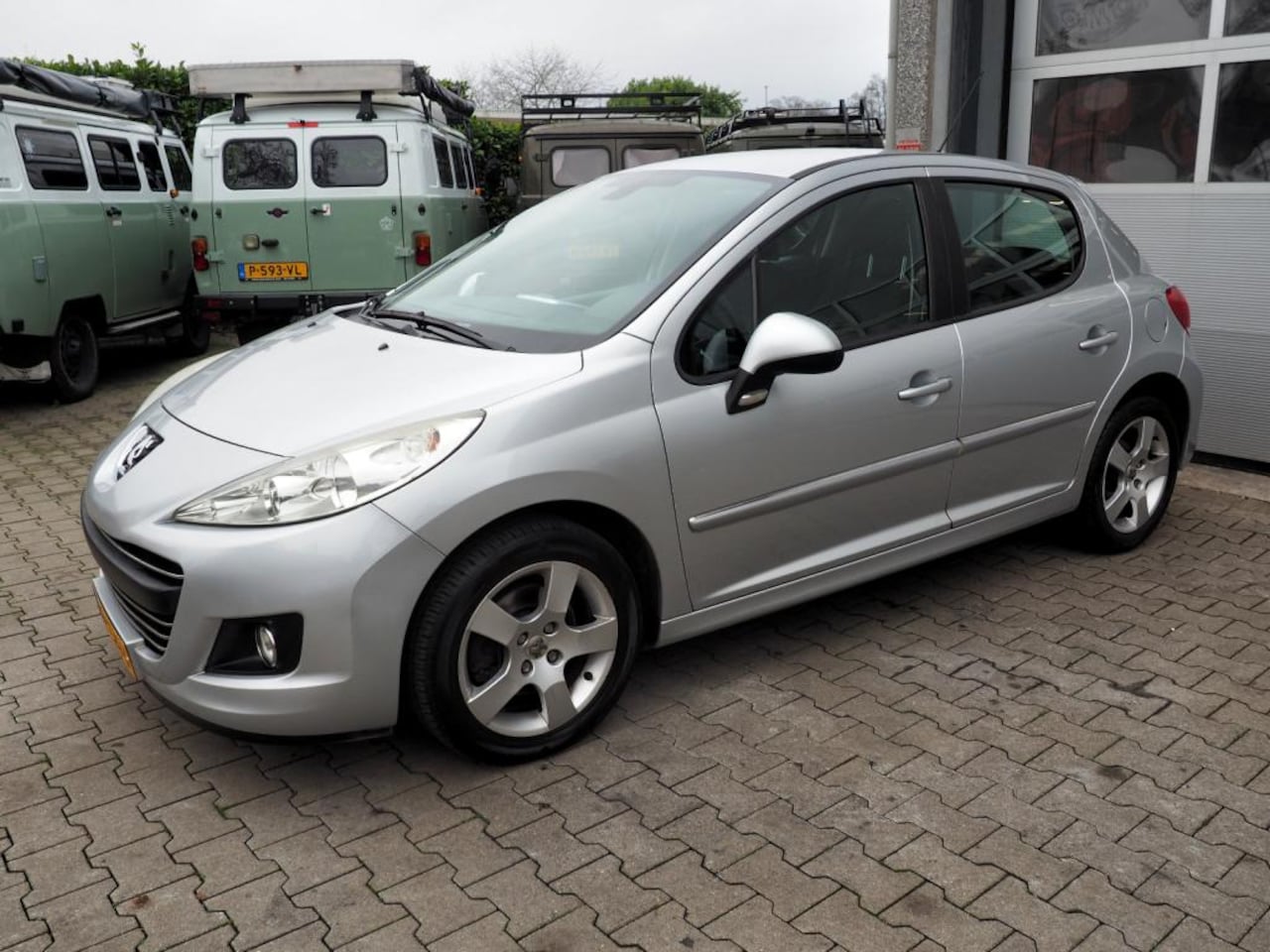 Peugeot 207 - XS 1.6 VTi CLIMA CRUISE PARKEER S. 5 DEURS