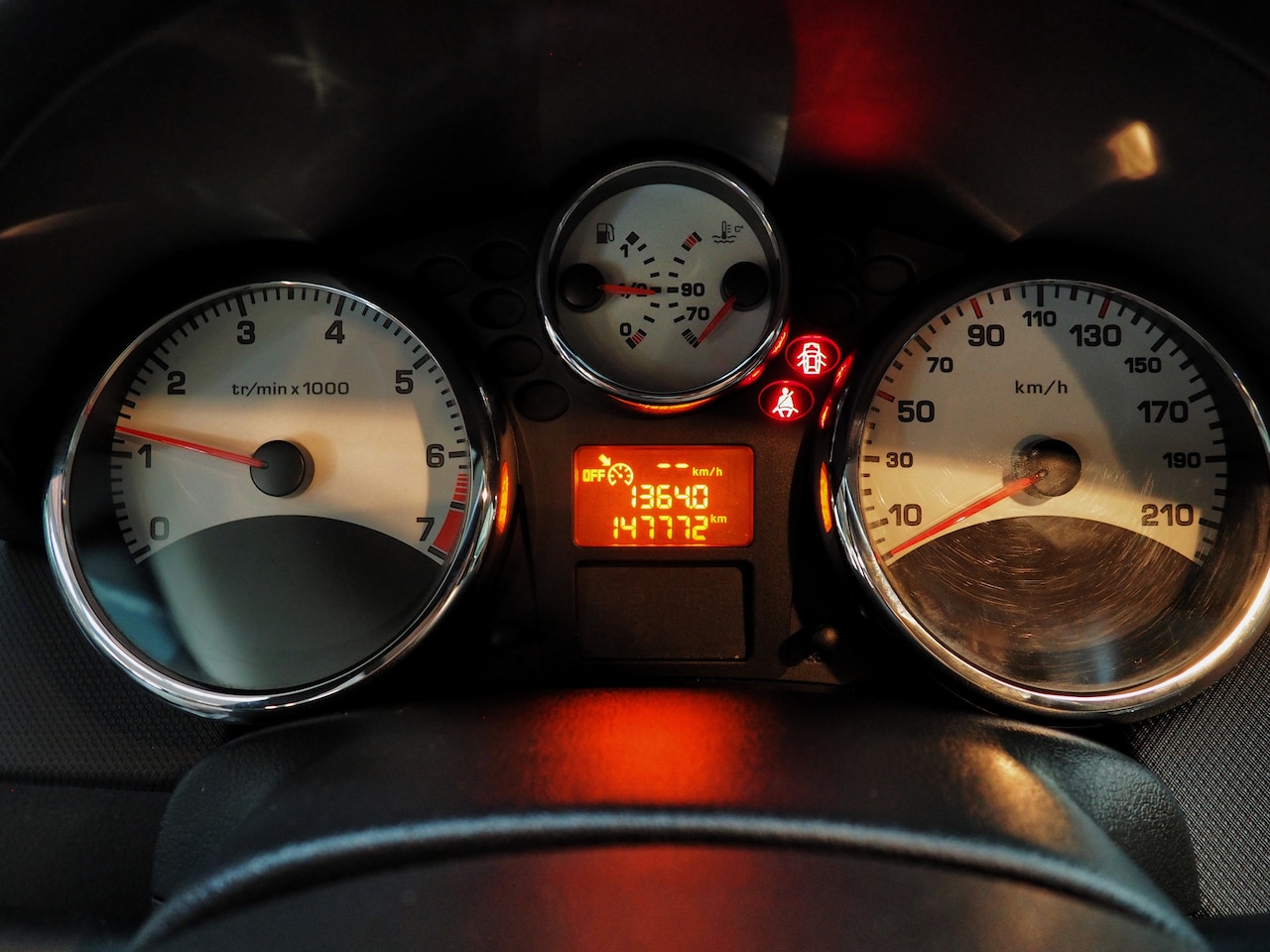 Peugeot 207 - XS 1.6 VTi CLIMA CRUISE PARKEER S. 5 DEURS