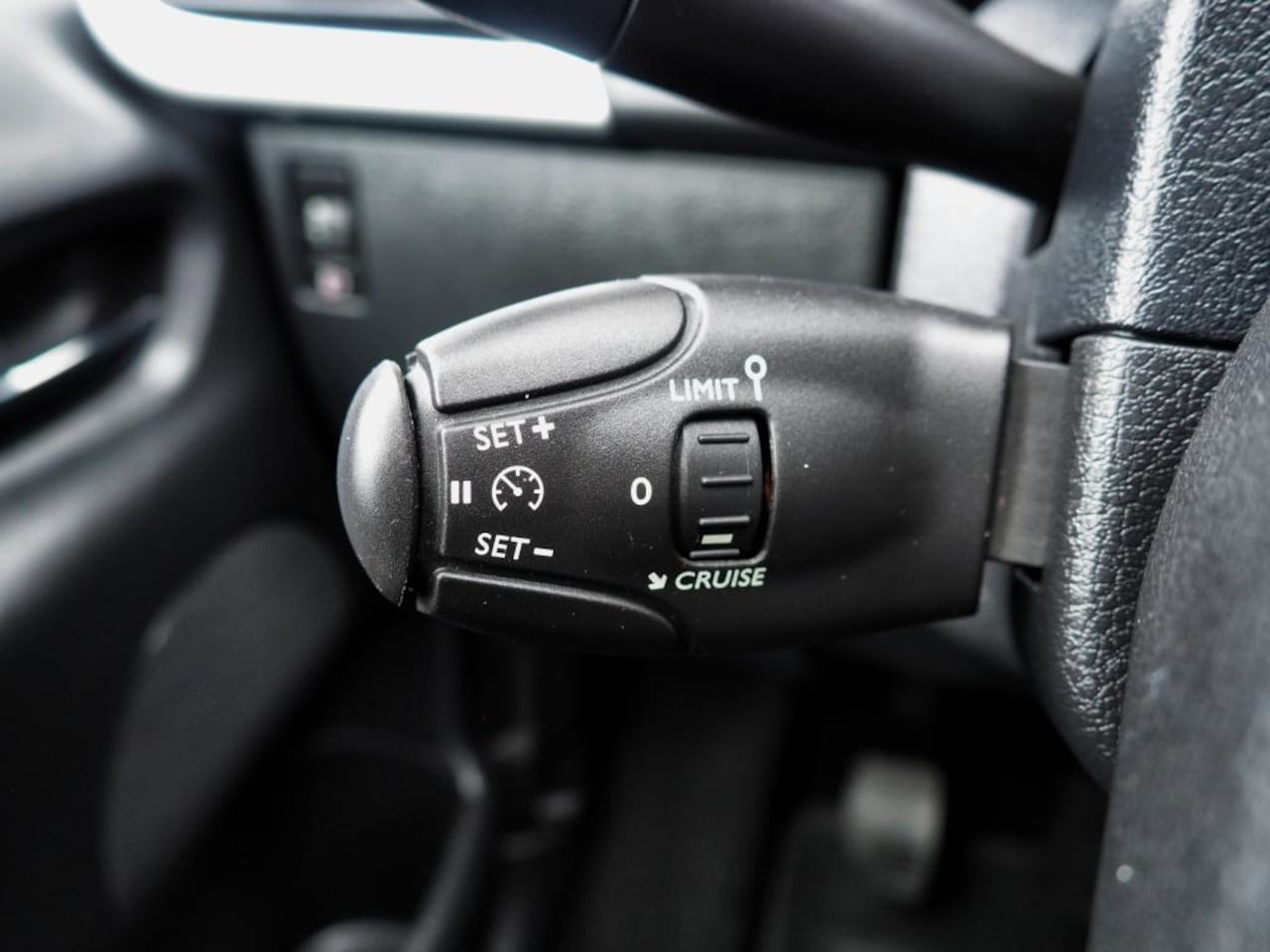 Peugeot 207 - XS 1.6 VTi CLIMA CRUISE PARKEER S. 5 DEURS