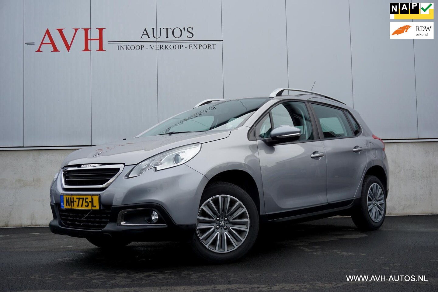 Peugeot 2008 - 1.2 PureTech Style 1.2 PureTech Style - AutoWereld.nl