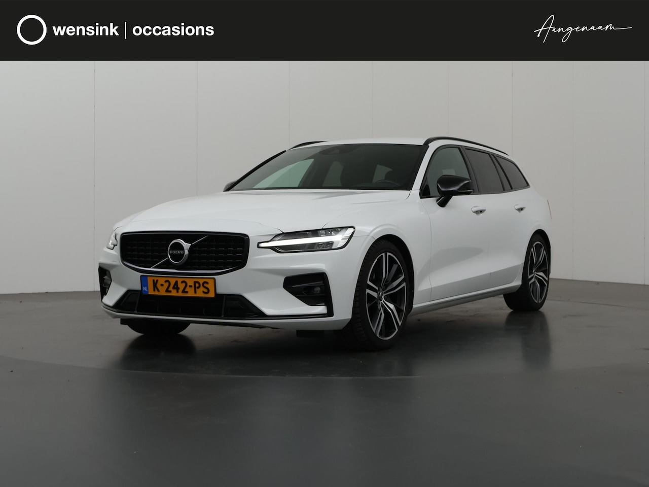 Volvo V60 - 2.0 B3 R-Design | Lederen Bekleding | Stoel/Stuurwielverwarming | LED Koplampen | Elekt. v - AutoWereld.nl