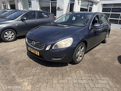 Volvo V60 - 1.6 T3 Summum