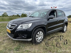 Volkswagen Tiguan - 1.4 TSI Sport&Style AIRCO NAVI LEES TEKST