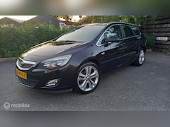 Opel Astra Sports Tourer - 1.4 Turbo /Navi/ Camera/PDC/Airco