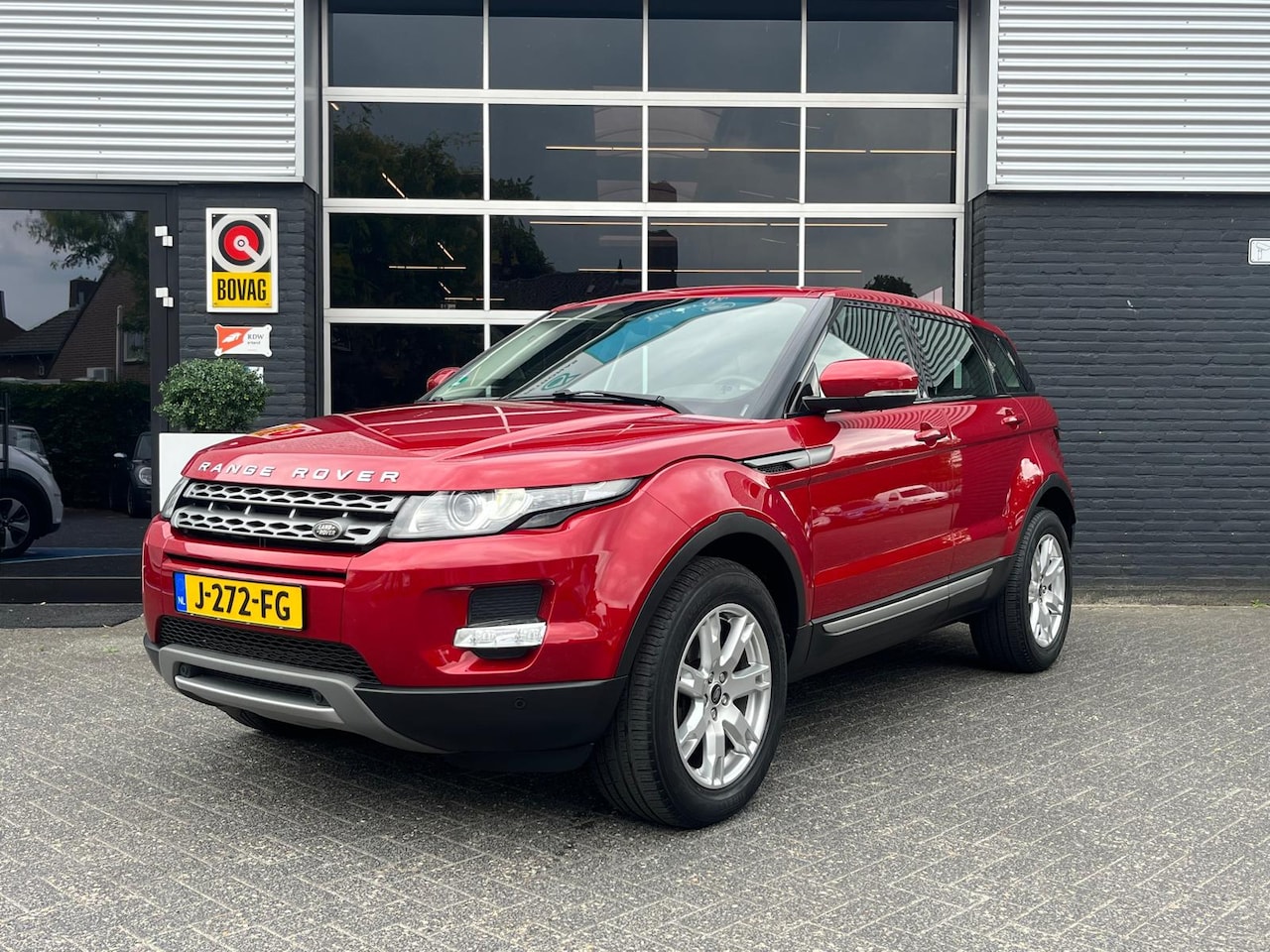 Land Rover Range Rover Evoque - 2.0 Si 4WD Pure 2.0 Si 4WD Pure, Automaat, Airco, Cruise, Trekhaak, Stuurverwarming - AutoWereld.nl