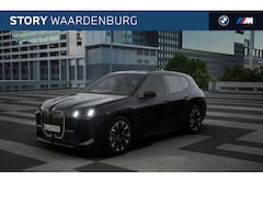BMW iX - xDrive45 M Sport / Panoramadak Sky Lounge / Trekhaak / Parking Assistant Professional / M