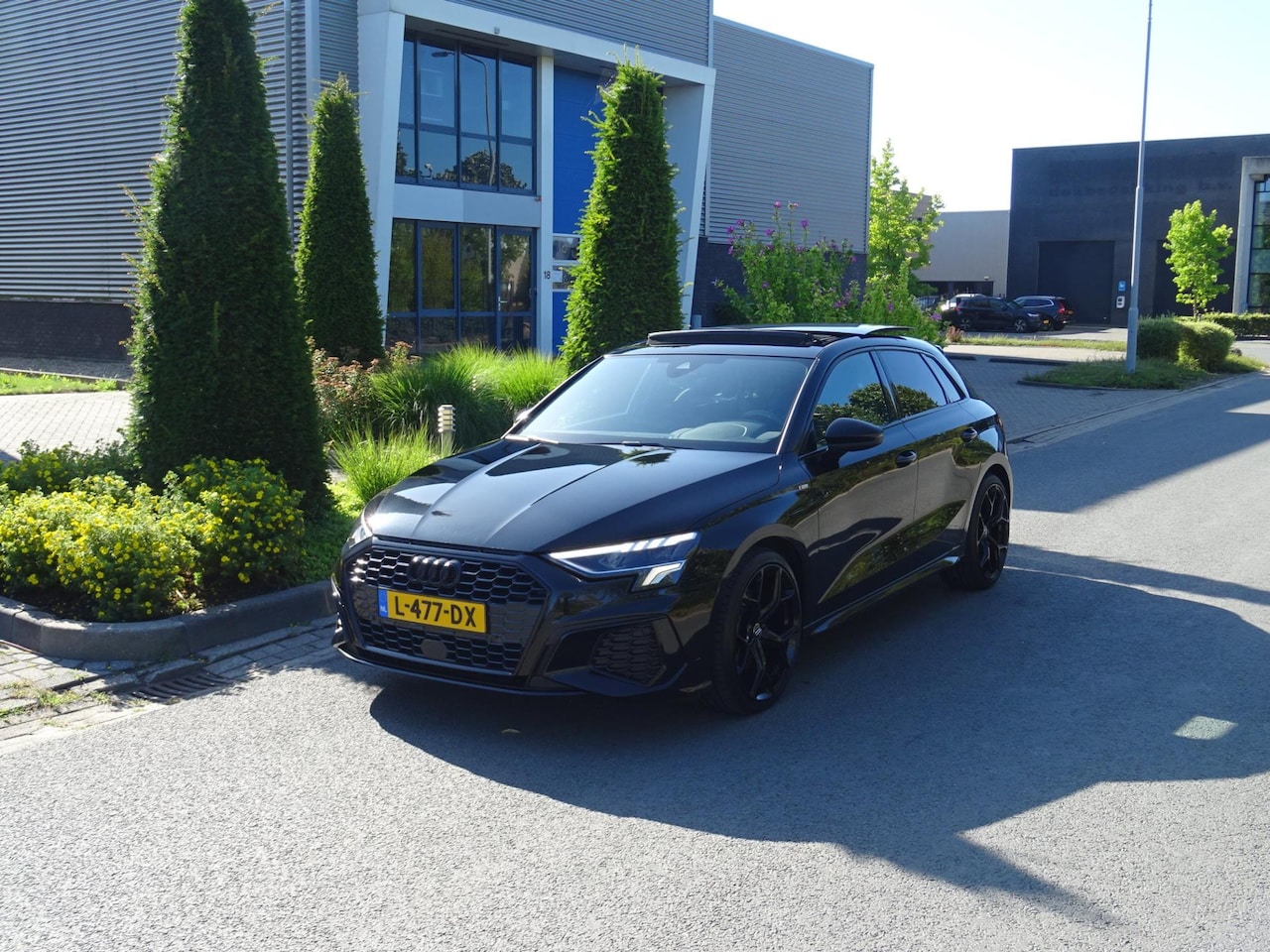 Audi A3 Sportback - 35 TFSI S edition | Pano | 19Inch RS | 100% Onderhouden - AutoWereld.nl