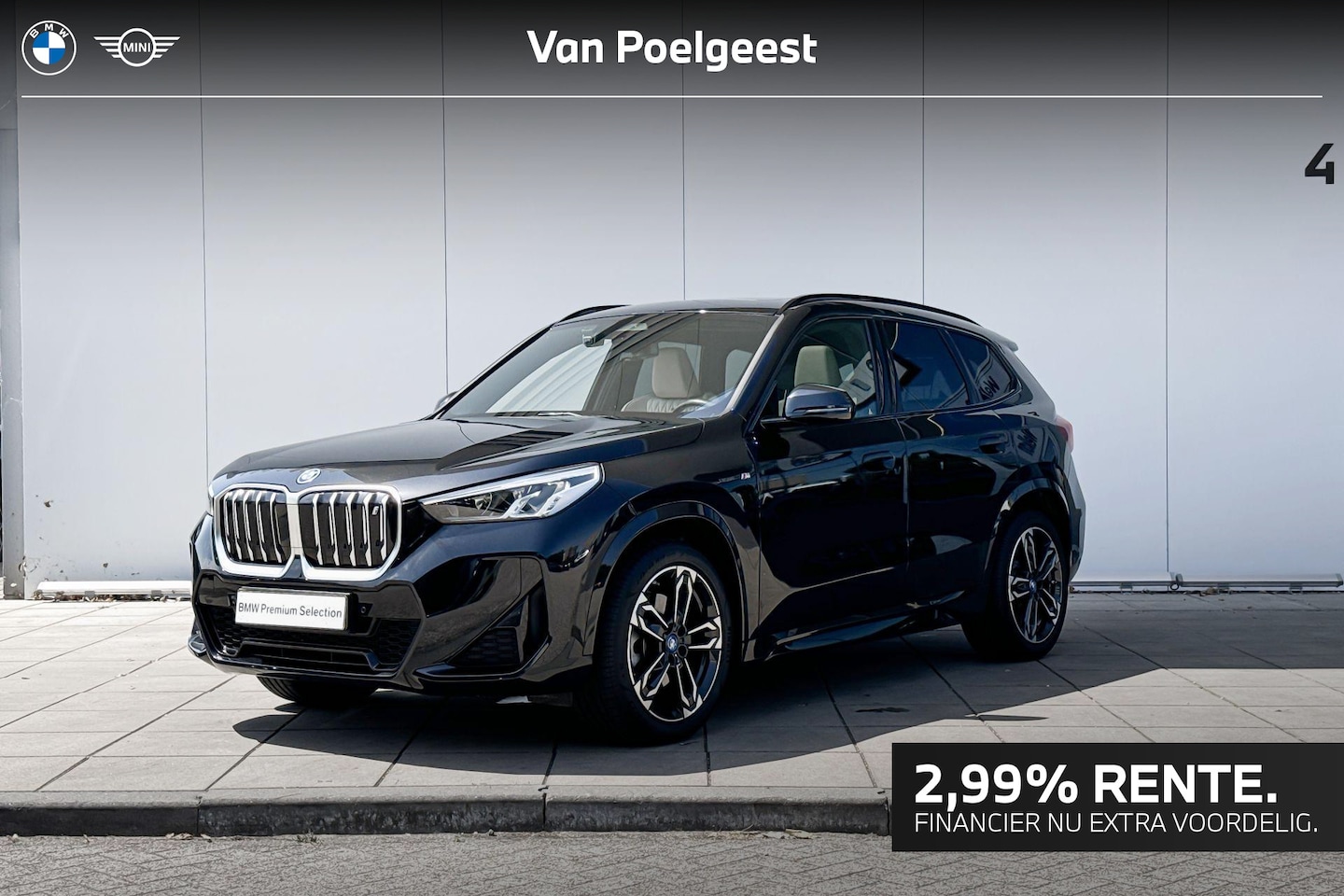 BMW iX1 - xDrive30 M-Sport Glazen Schuifdak / Harman Kardon / 19 Inch / Stoelverwarming - AutoWereld.nl