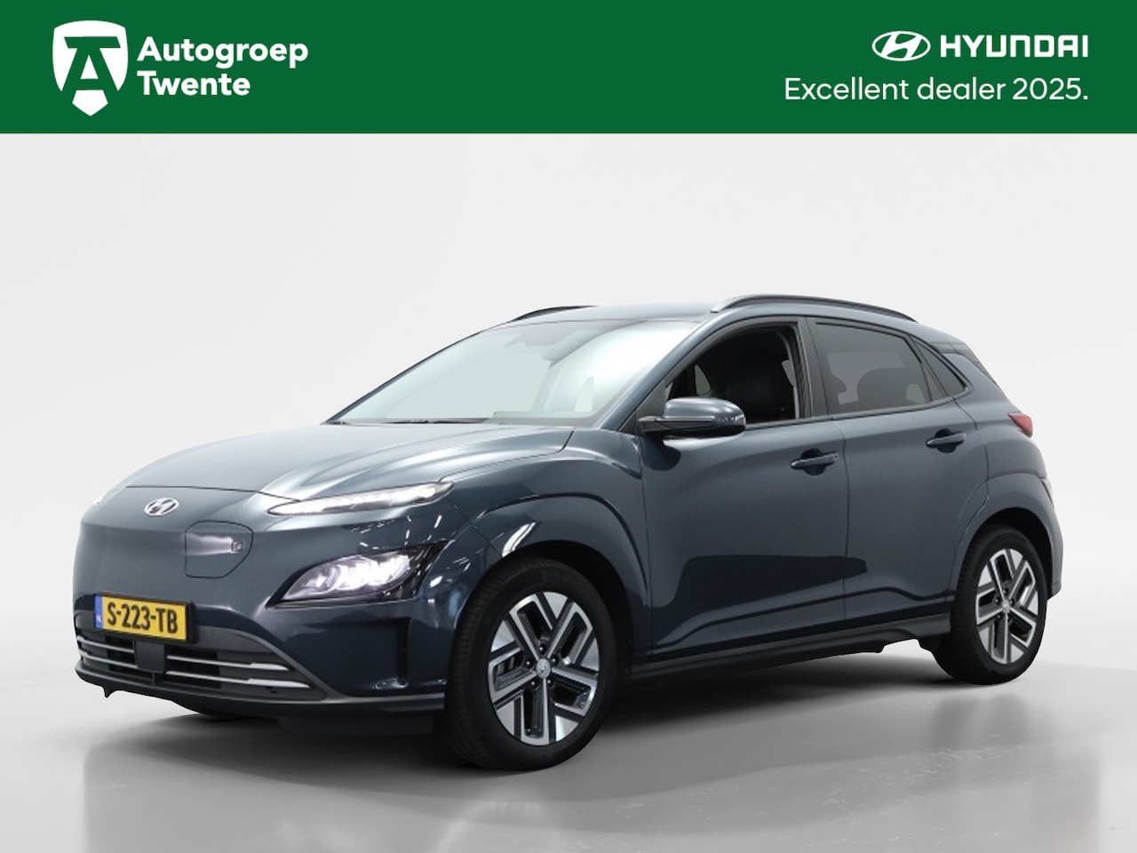 Hyundai Kona Electric - EV Premium 64 kWh | Leder | Navigatie | Apple carplay | Camera - AutoWereld.nl