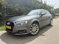 Audi A3 Sportback - 1.6 TDI Design Pro Line Plus / AUTOMAAT / NAVI / CRUISE / STOELVERWARMING