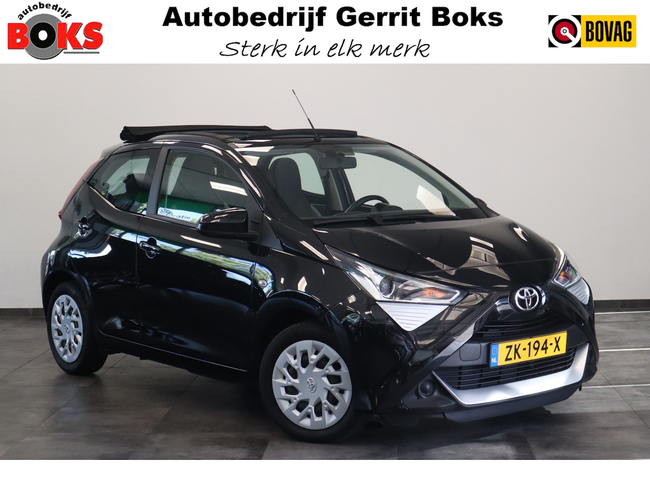 Toyota Aygo - 1.0 VVT-i x-play limited Cabrio Carplay - AutoWereld.nl