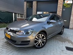 Volkswagen Golf - 1.6 TDI Comfortline