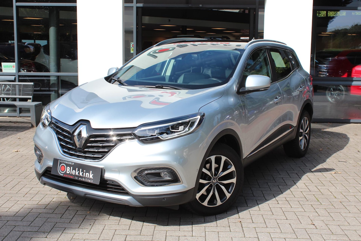 Renault Kadjar - 1.3 TCe Intens X-MOD, Adaptive cruise, Pano. dak - AutoWereld.nl