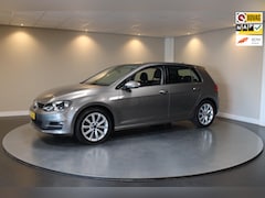 Volkswagen Golf - 1.2 TSI Highline *Alcantara* Trekhaak|Camera|Cruise|Navi