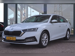 Skoda Octavia Combi - 1.5 TSI First Edition | Kofferbakdeksel / Achterklep elektrisch bediend (openen + sluiten)