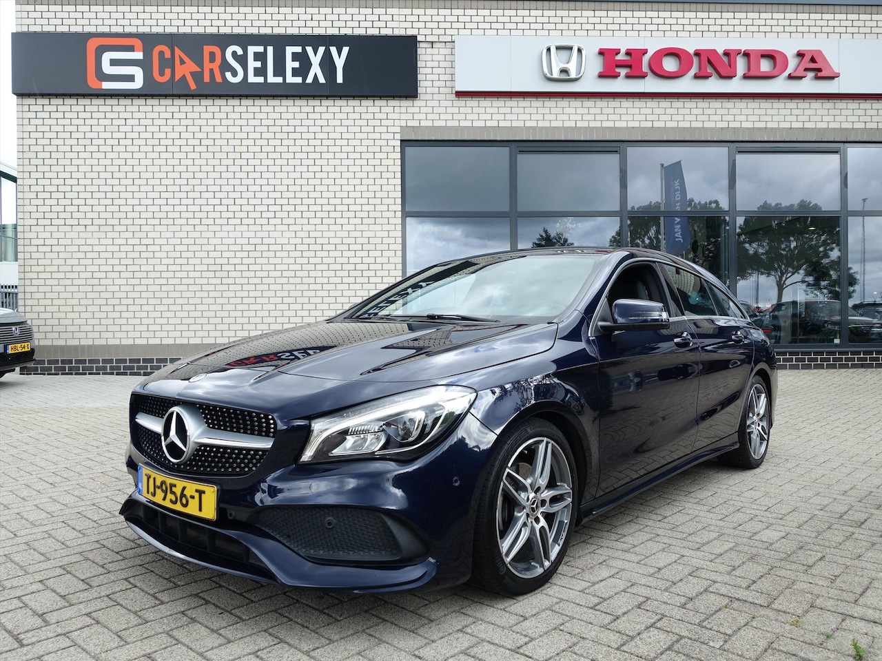 Mercedes-Benz CLA-klasse Shooting Brake - 180 Business Solution AMG Upgrade Edition 180 Business Solution AMG Upgrade Edition - AutoWereld.nl