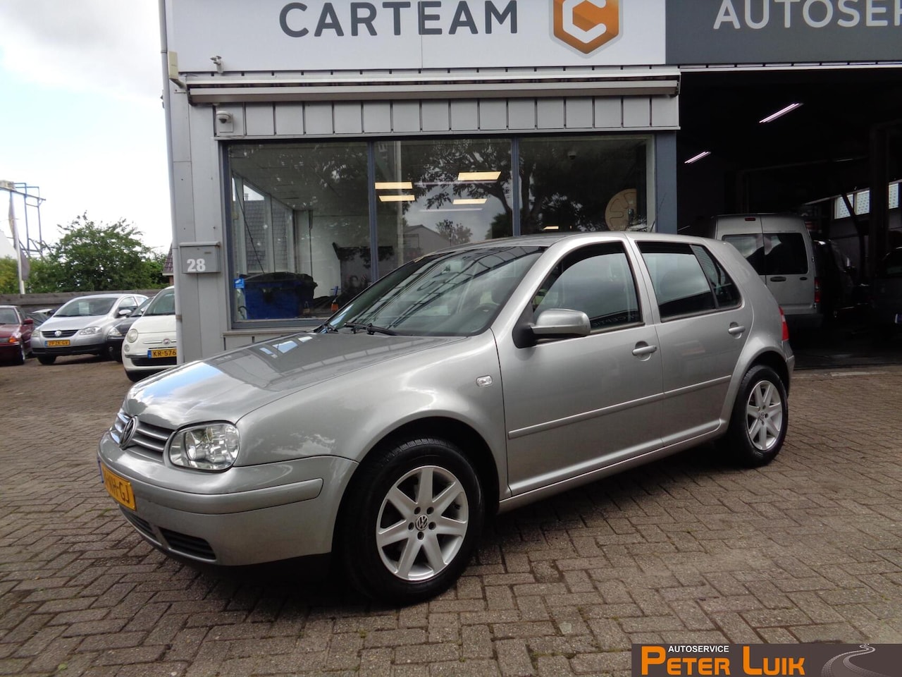 Volkswagen Golf - 1.6-16V FSI met airco - AutoWereld.nl