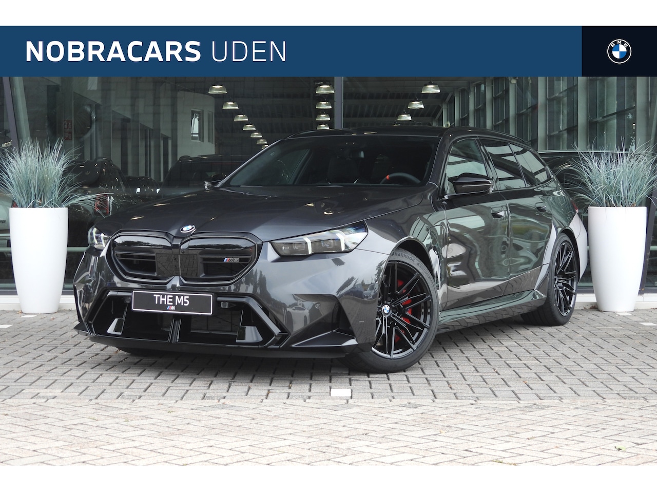 BMW 5-serie Touring - M5 Automaat / Adaptieve LED / M Multifunctionele voorstoelen / Parking Assistant Plus / / - AutoWereld.nl