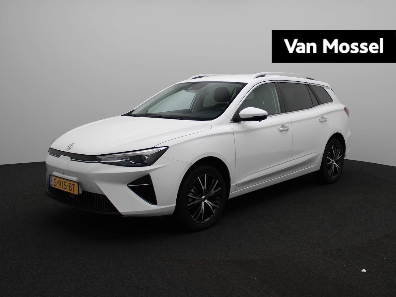 MG MG5 Electric - Standard Range Luxury 50 kWh | Leder | Navi | 360 Camera | Apple CarPlay | Adaptive Cruise - AutoWereld.nl