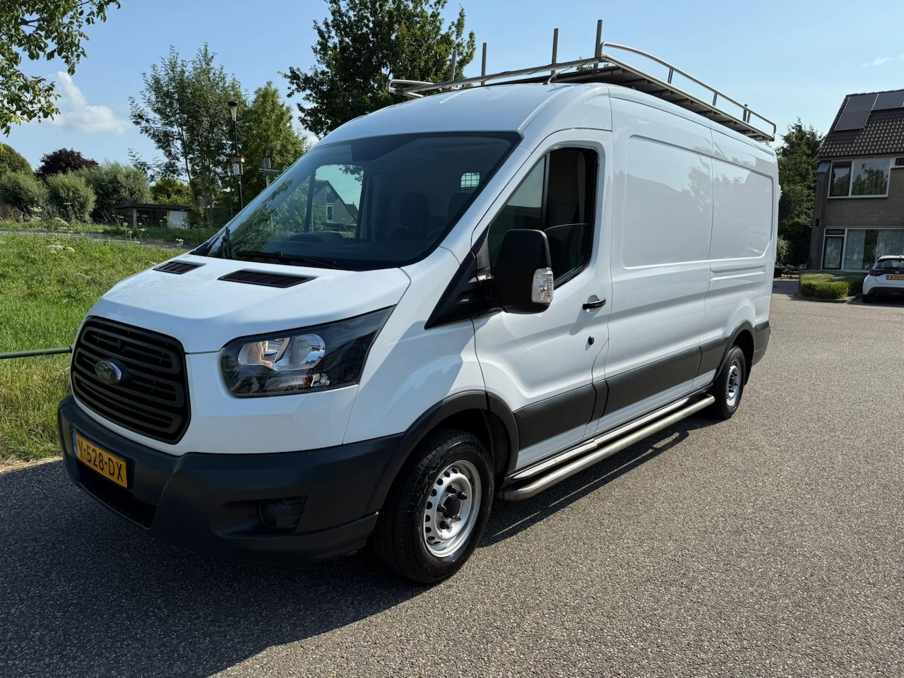 Ford Transit - 310 2.0 TDCI L3H2 Ambiente 310 2.0 TDCI L3H2 Ambiente - AutoWereld.nl