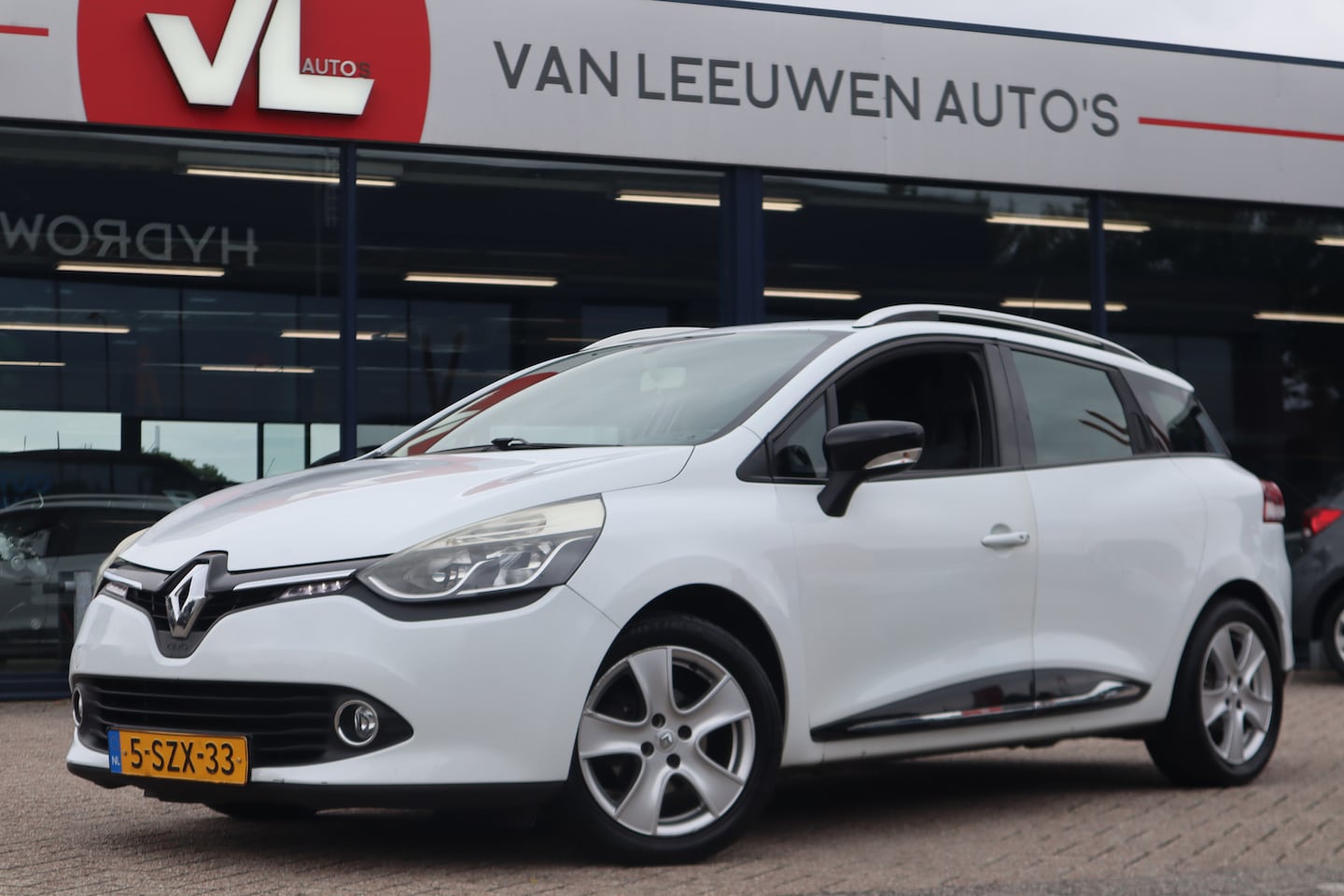 Renault Clio Estate - 1.5 dCi ECO Dynamique | Navi | Trekhaak | Cruise - AutoWereld.nl