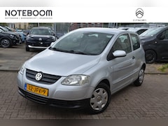 Volkswagen Fox - 1.2 Trendline + STUURBEKRACHTIGING I NIEUWE BANDEN I APK 31-03-2026 I GOED RIJDENDE AUTO I