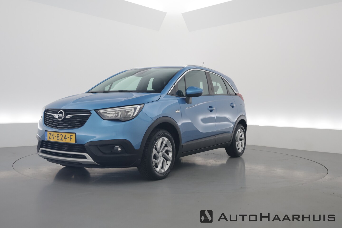 Opel Crossland X - 1.2 Turbo Innovation Aut. | Navi | Trekhaak | Apple CarPlay | All Seasons | Cruise - AutoWereld.nl