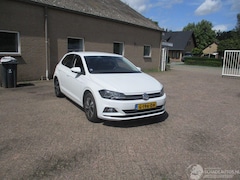 Volkswagen Polo - 1.0 MPI Comfortline NAP