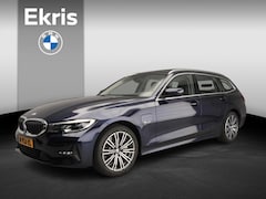 BMW 3-serie Touring - 330e | Laserlicht | Leder | Navigatie | Schuifdak | Sportstoelen | Chrome line | DAB | Hif