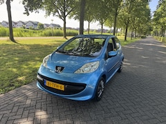 Peugeot 107 - 1.0-12V XR