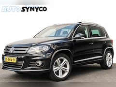 Volkswagen Tiguan - 1.4 TSi R-Line | 18 inch LMV | Trekhaak | Spoiler | Full Map Navi | Volledig onderhouden