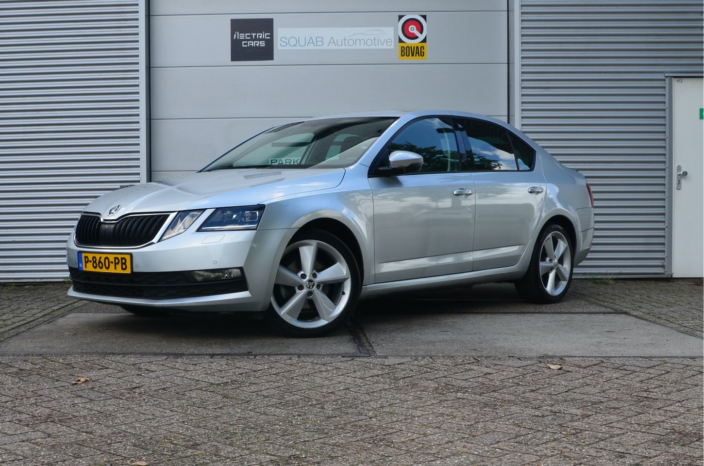 Skoda Octavia - 1.0 TSI Greentech Style Business 18" Aluminium, Apple Carplay/Android Auto - AutoWereld.nl