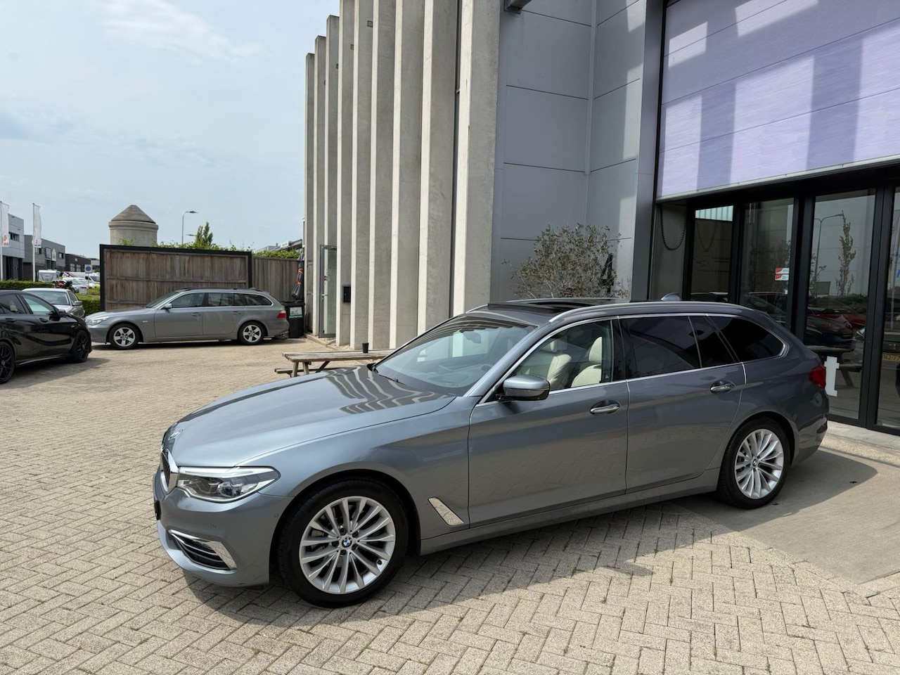 BMW 5-serie Touring - 520d High Executive VOL! INRUIL MOGELIJK! - AutoWereld.nl
