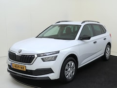 Skoda Kamiq - 1.0 TSI Active | Bluetooth | Airco | Parkeersensoren achter | Cruise control | Lane- en fr