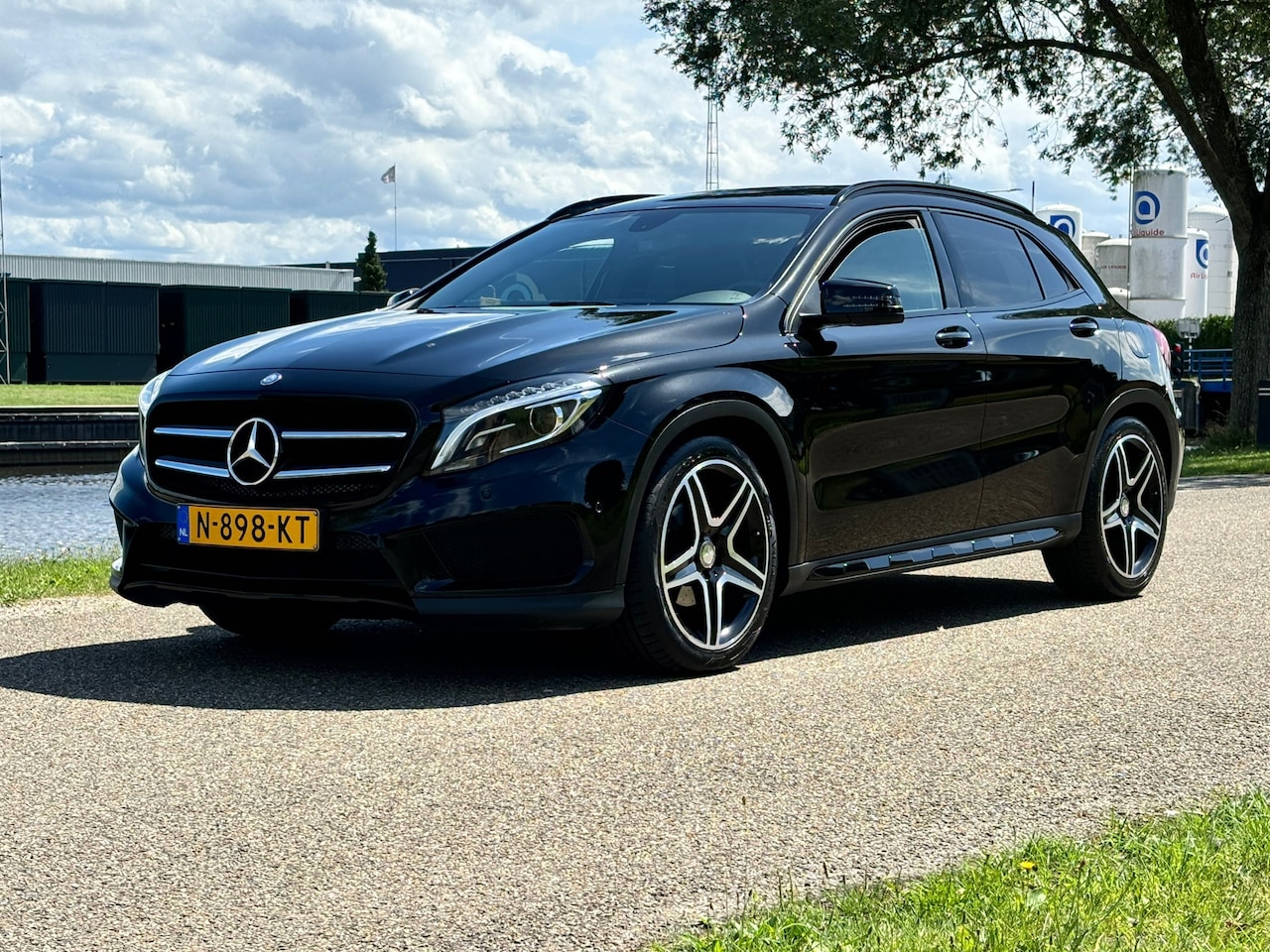 Mercedes-Benz GLA-Klasse - 180 AMG | Night Edition | 19inch | Bi-Xenon - AutoWereld.nl