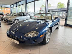 Jaguar XK8 - 4.0 V8 Convertible NIEUWSTAAT APK 2-26 BJ 1997