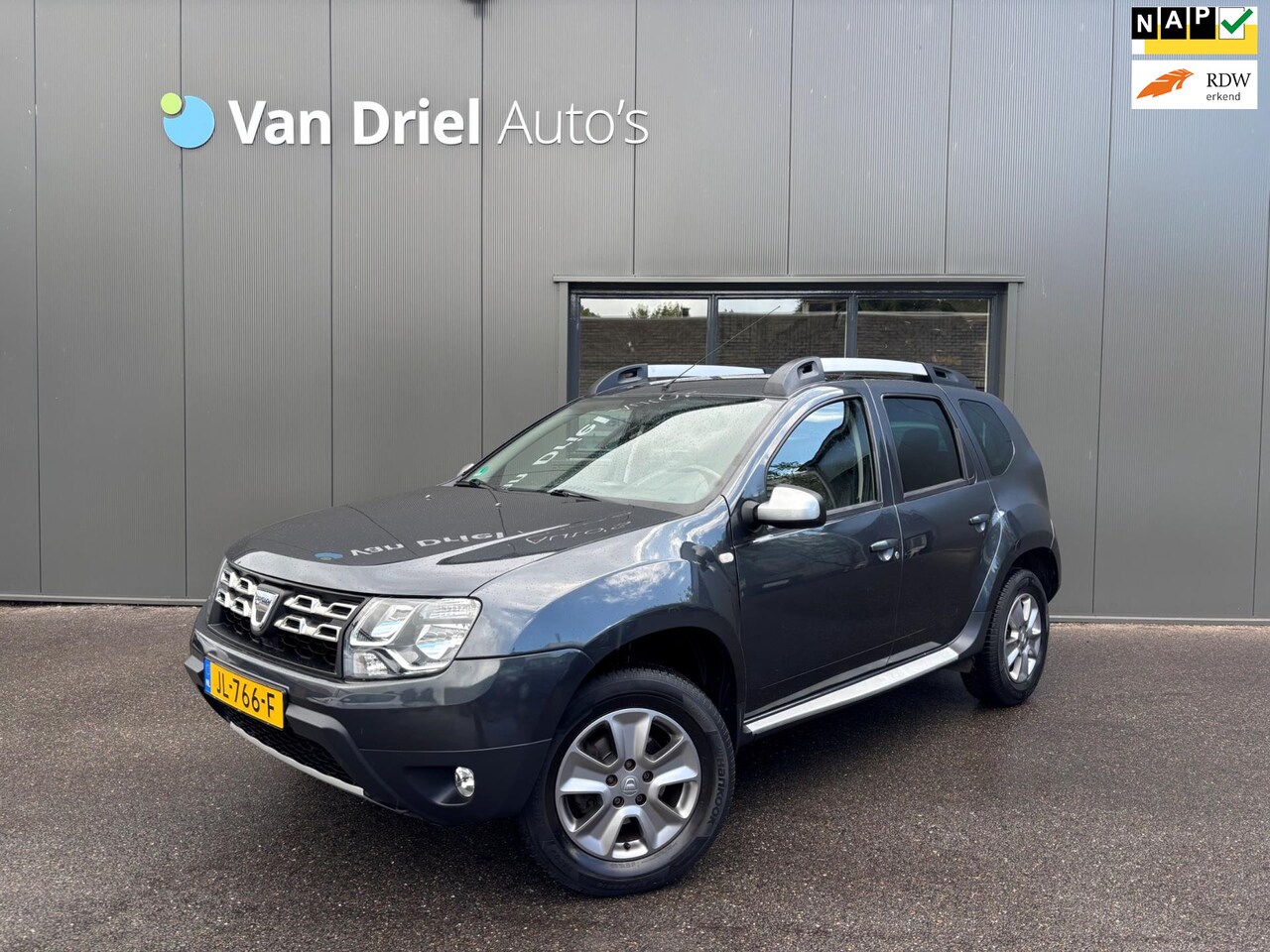 Dacia Duster - TCe 125 4x2 Prestige / Navigatie / Leder / Trekhaak! - AutoWereld.nl