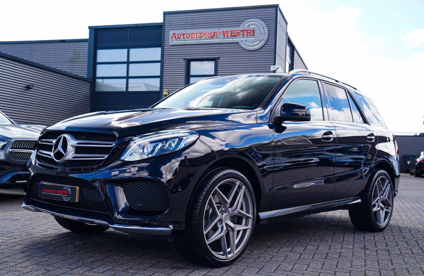 Mercedes-Benz GLE-Klasse - 350 D 4MATIC Luchtvering | Panorama | Elektrische trekhaak | Sfeerverlichting | Excl BTW | - AutoWereld.nl