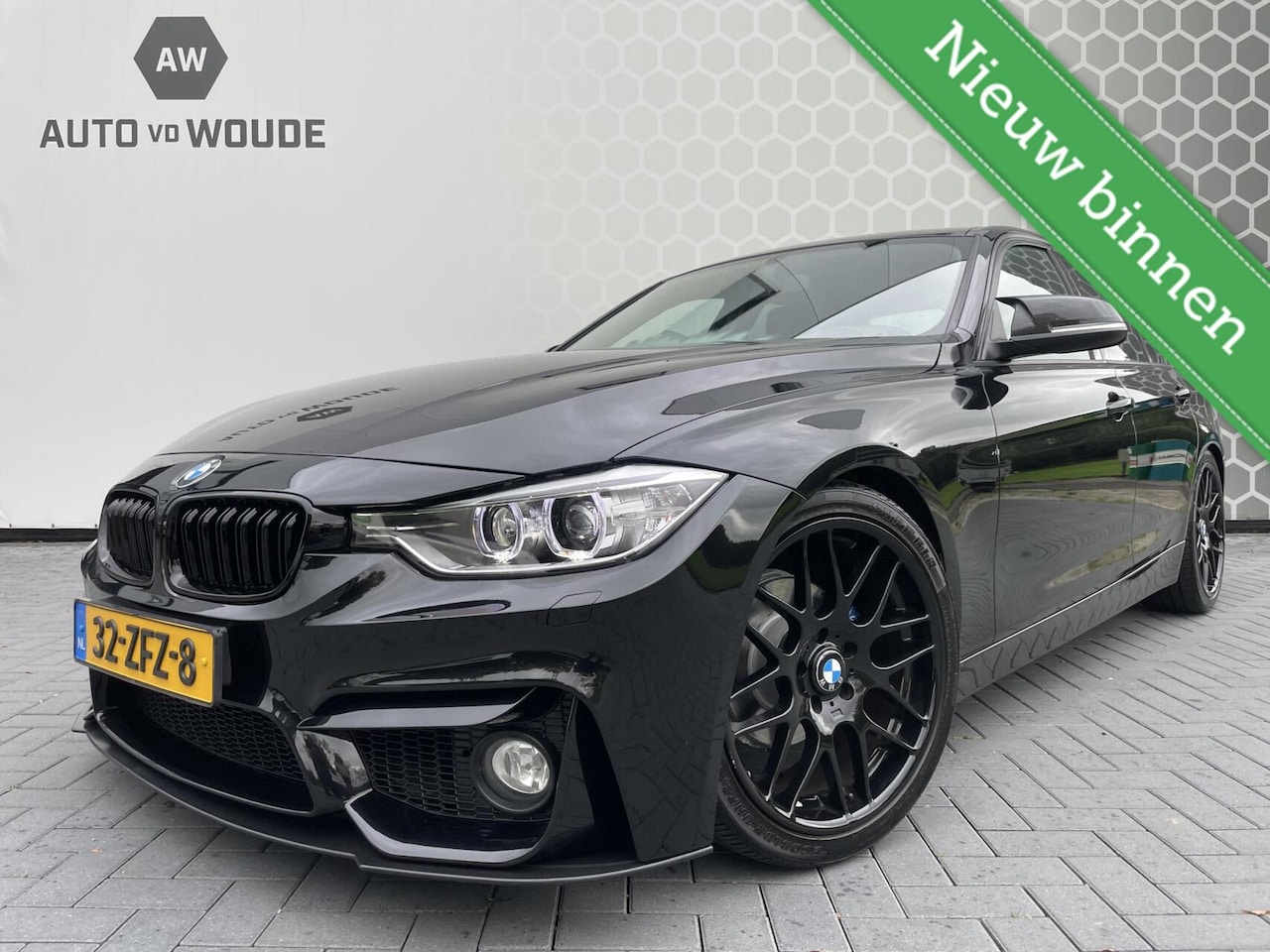 BMW 3-serie - 320i M sport M pakket automaat - AutoWereld.nl