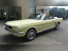 Ford Mustang - USA V 8 Cabrio Mooie Staat