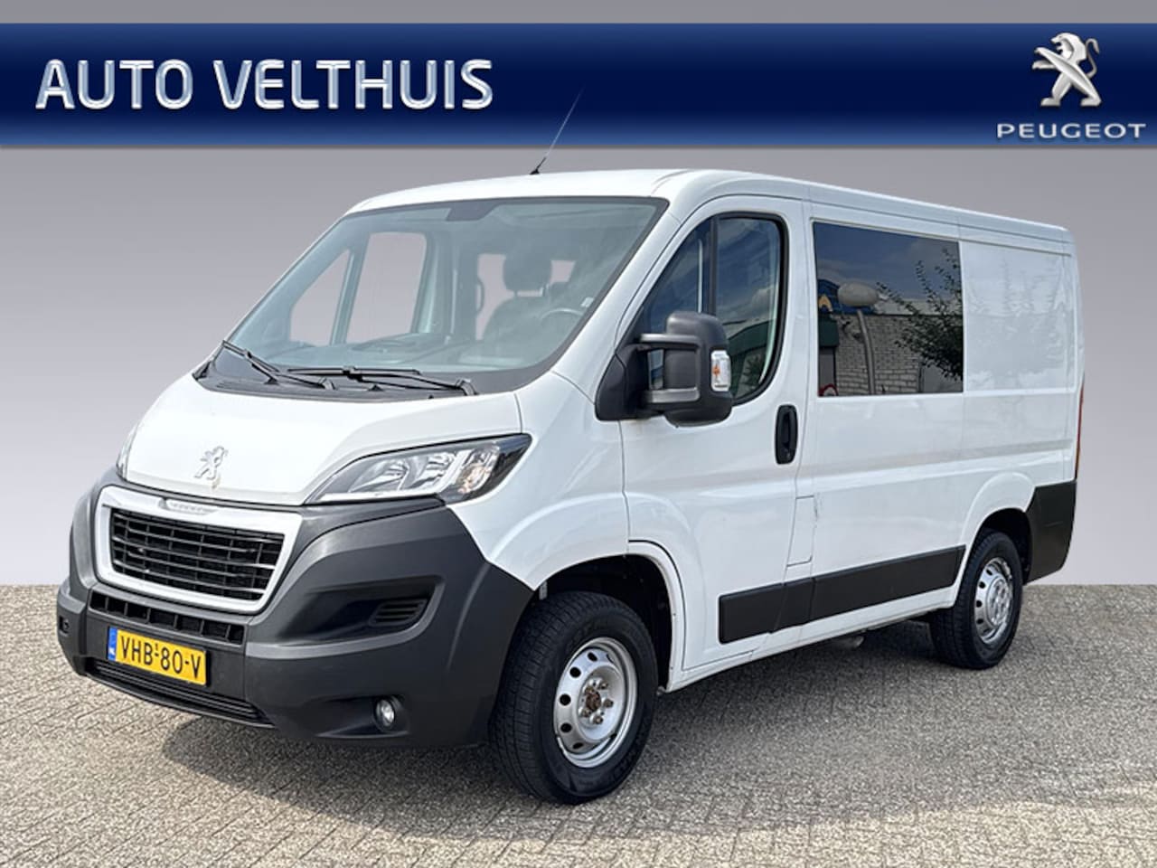 Peugeot Boxer - DC 330 L1H1 BlueHDi 110PK Pro *Dubbele Cabine* - AutoWereld.nl