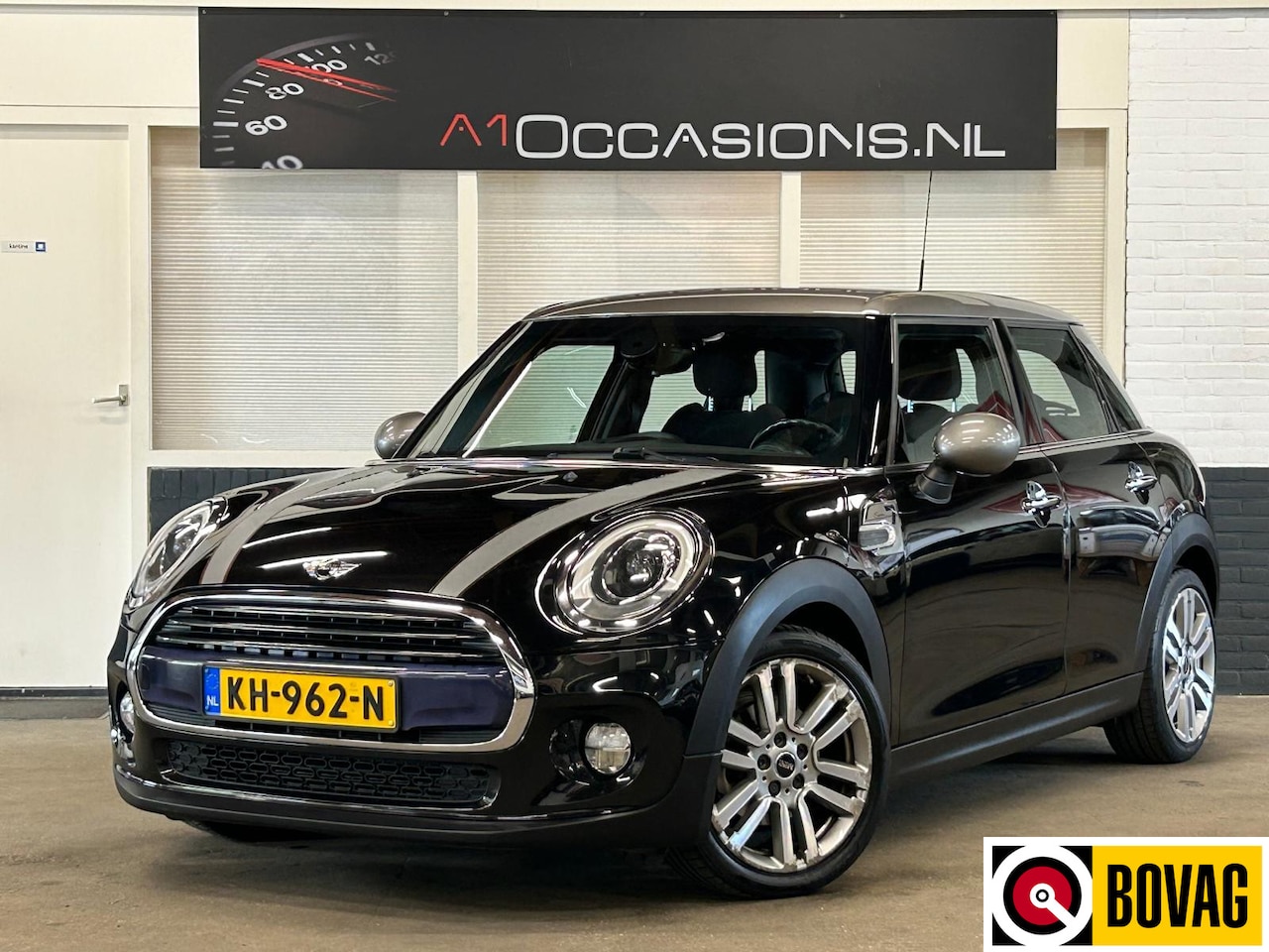 MINI Cooper - Mini 1.5 Chili Serious Business + DEALER ONDERHOUDEN - AutoWereld.nl