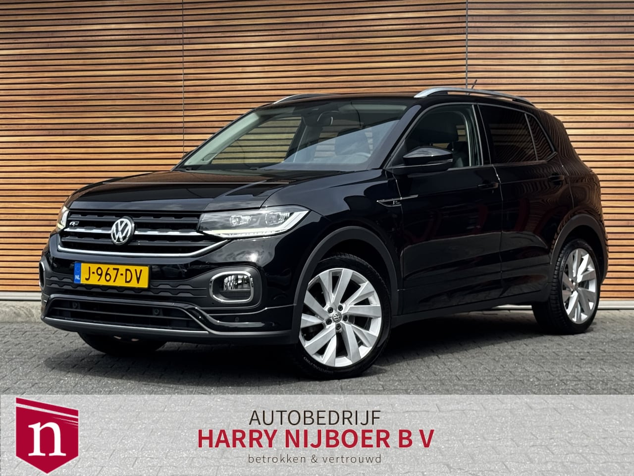 Volkswagen T-Cross - 1.0 TSI Style R-Line Stoelverwarming / Navigatie / Camera - AutoWereld.nl