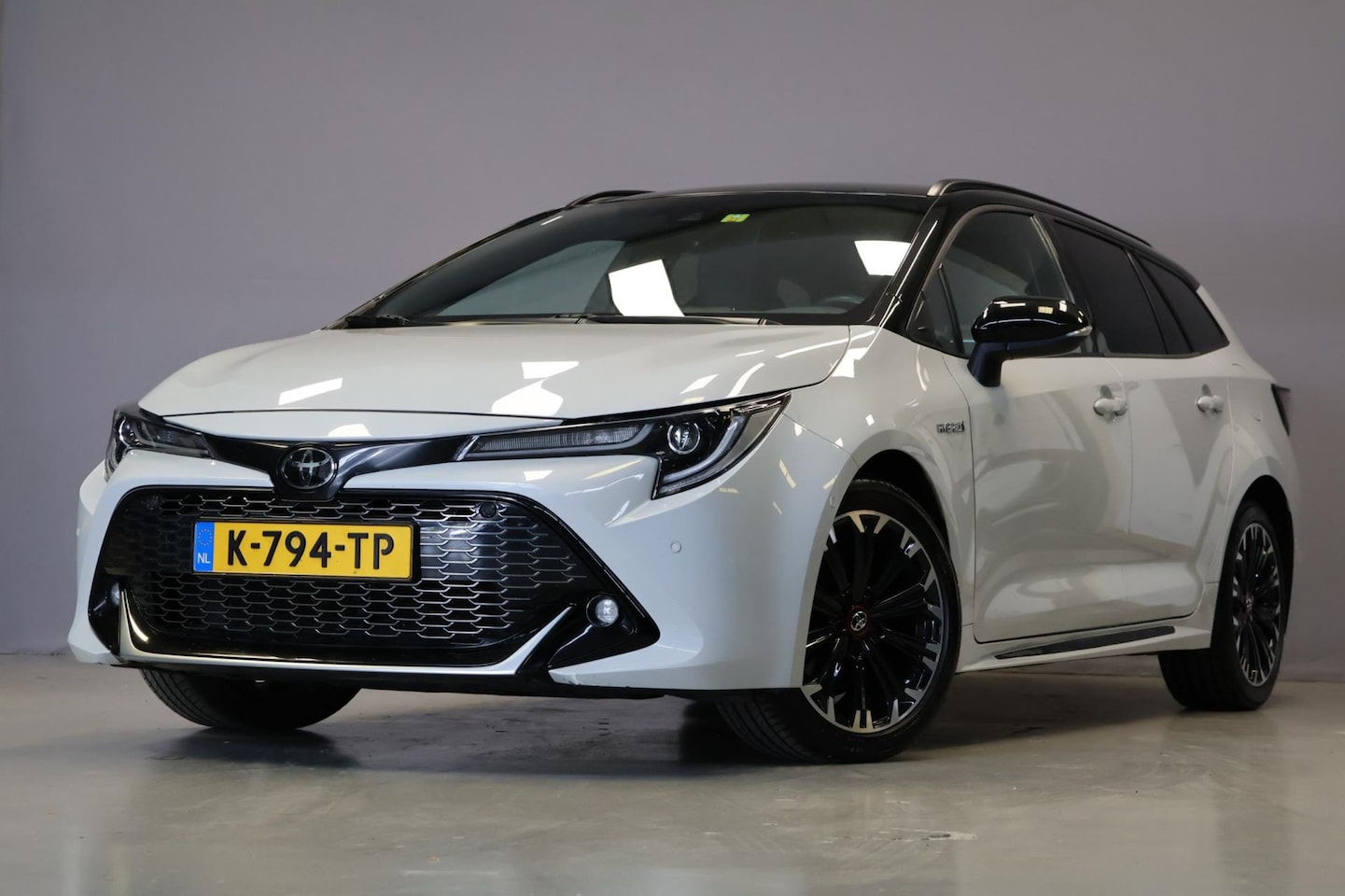 Toyota Corolla Touring Sports - 2.0 Hybrid GR-Sport |Carplay|Adpative| - AutoWereld.nl