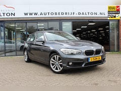 BMW 1-serie - 118i 5 DEURS / AUTOMAAT / LEER / NAVIGATIE / PDC