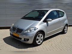 Mercedes-Benz A-klasse - 170 Avantgarde | Leder | PDC | Stoelverwarming | Airco