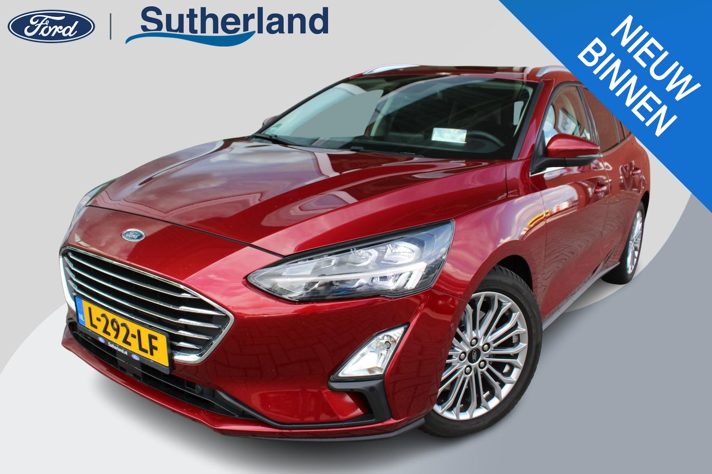 Ford Focus Wagon - 1.0 EcoBoost 125 PK Titanium Business | Winterpack | 17 Inch Lichtmetalen Velgen | Privacy - AutoWereld.nl